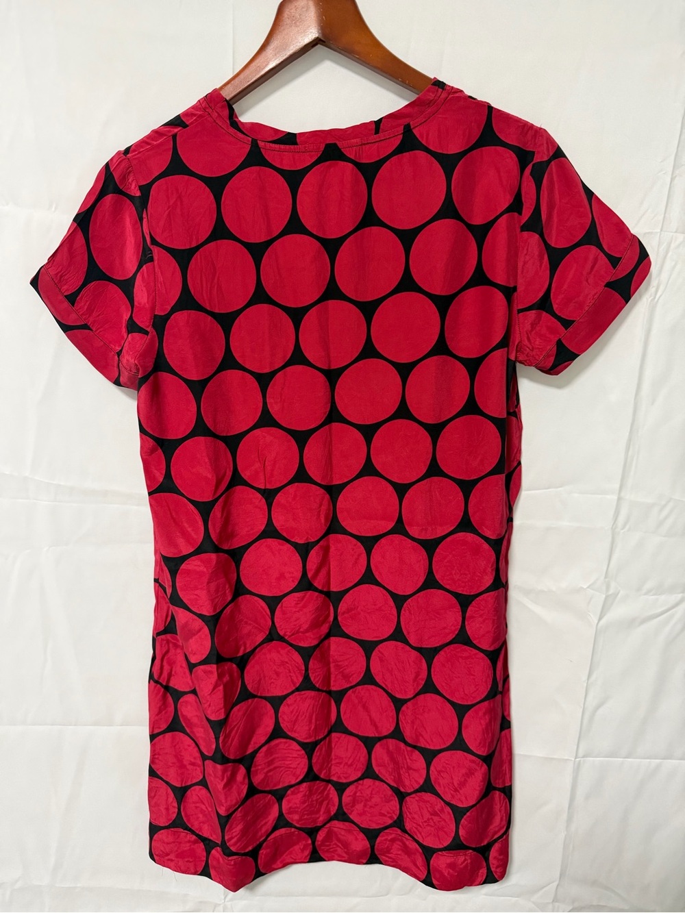 Nili Lotan Red & Black Polka Dot Short Sleeve Top - Picture 4 of 6